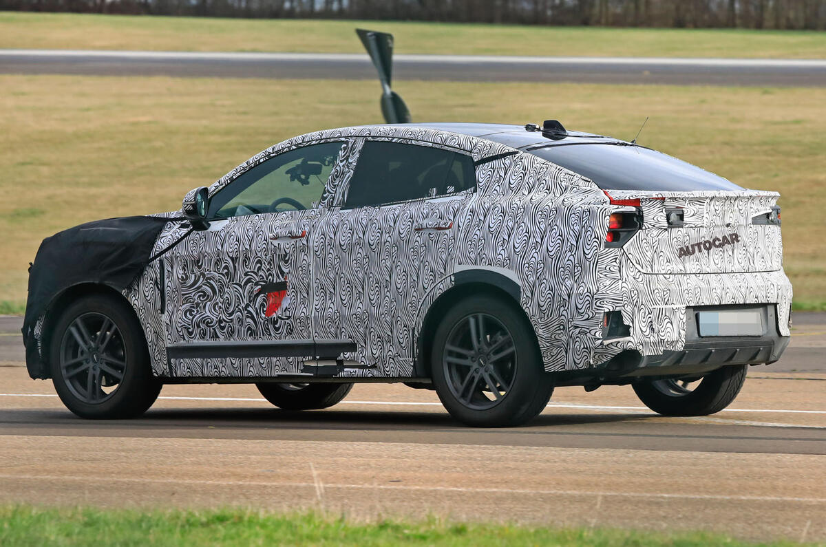 Lynk&Co 05 Spy shots