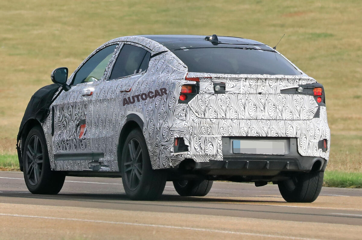 Lynk&Co 05 Spy shots