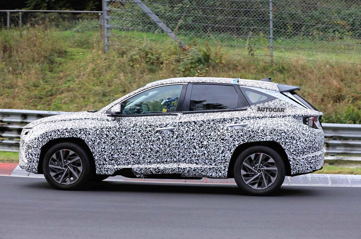 New Hyundai Tucson spied