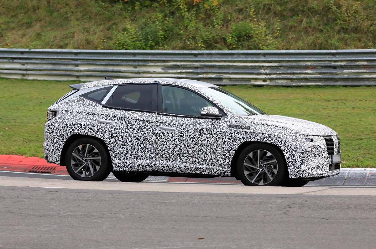 New Hyundai Tucson spied