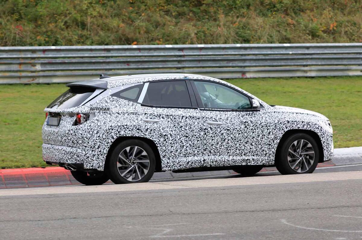 New Hyundai Tucson spied
