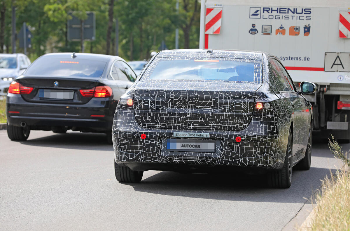 BMW i7 prototype BMW i7 prototype