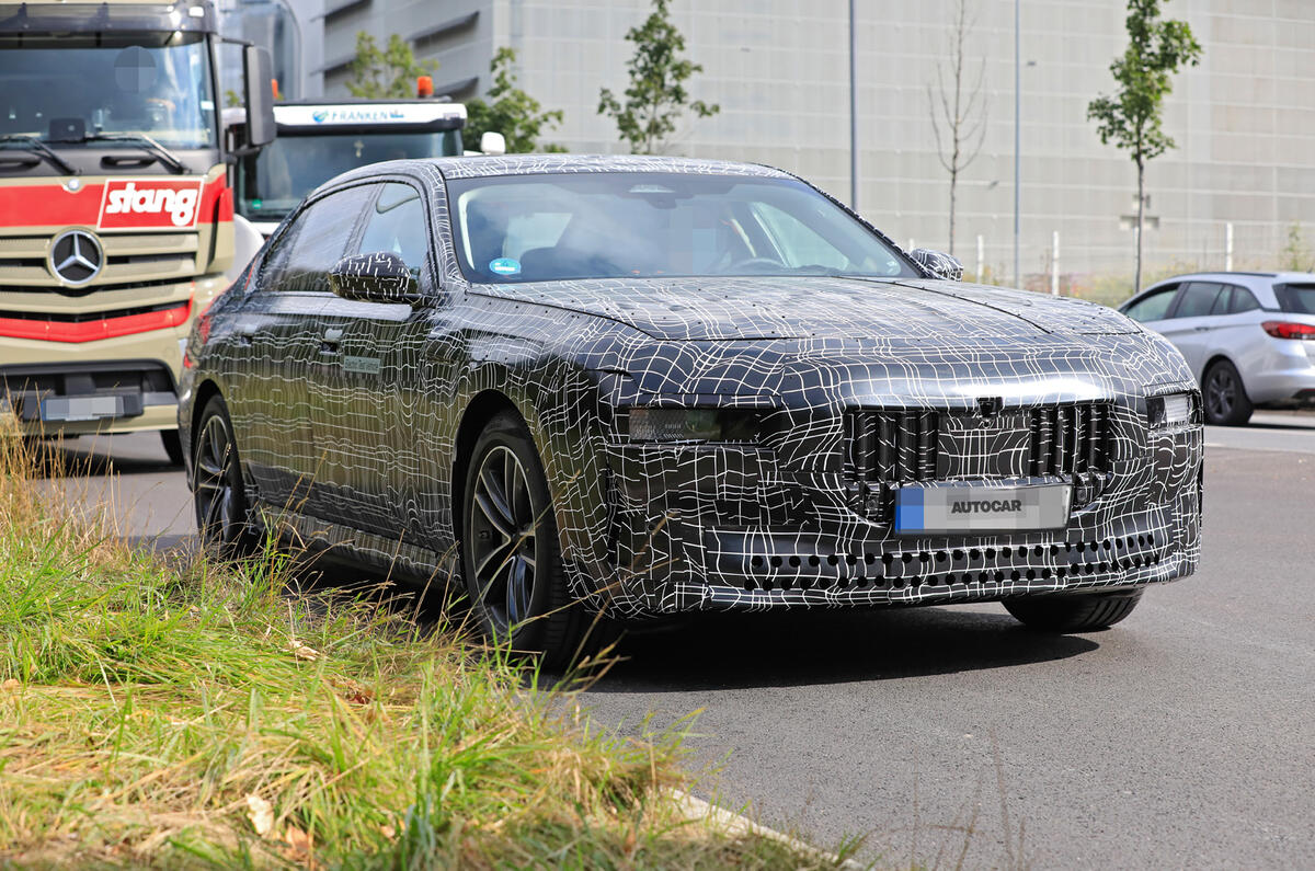 BMW i7 prototype BMW i7 prototype