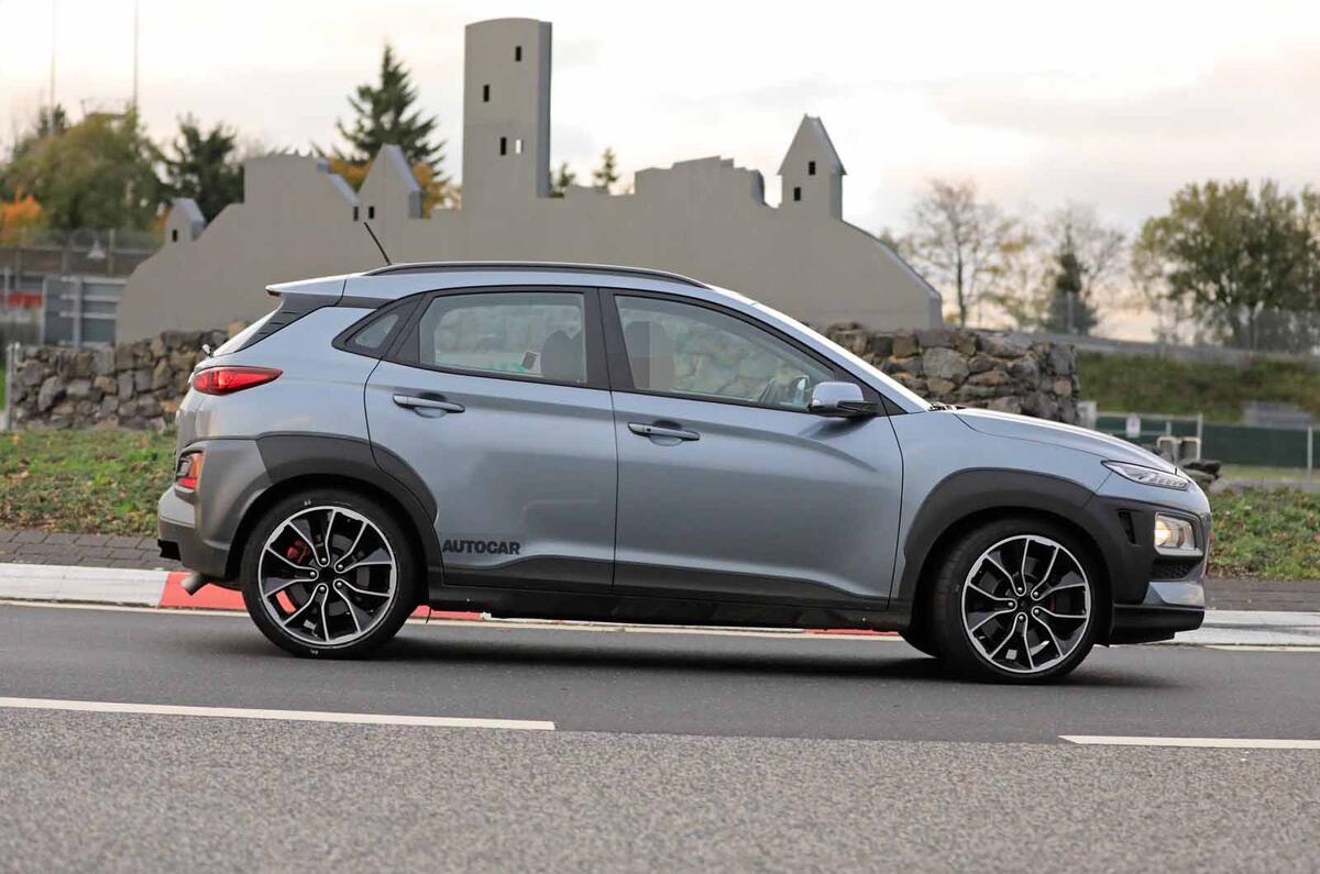 Hyundai Kona N spyshots side