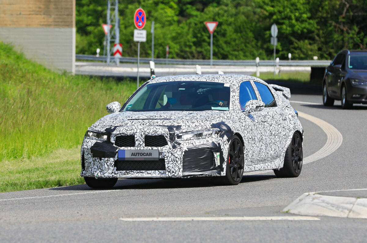 2022 Honda Civic Type R prototype - front 2022 Honda Civic Type R prototype - front