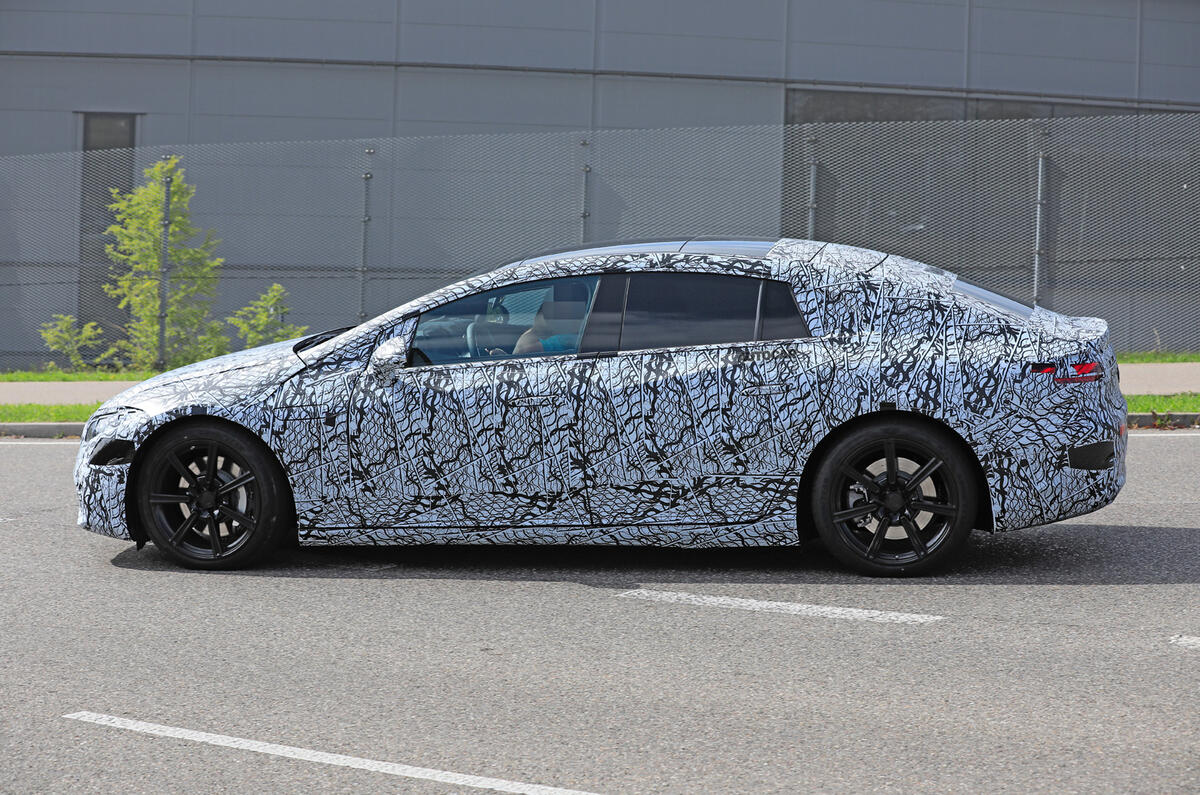 2021 Mercedes-Benz EQS prototype - side 2021 Mercedes-Benz EQS prototype - side