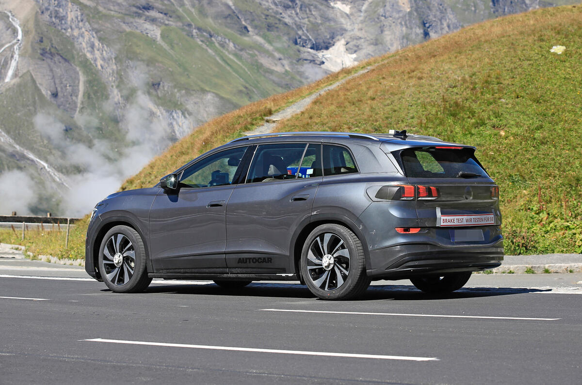 2021 Volkswagen ID 6 prototype - side 2021 Volkswagen ID 6 prototype - side