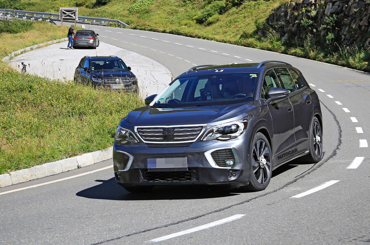 2021 Volkswagen ID 6 prototype - front 2021 Volkswagen ID 6 prototype - front