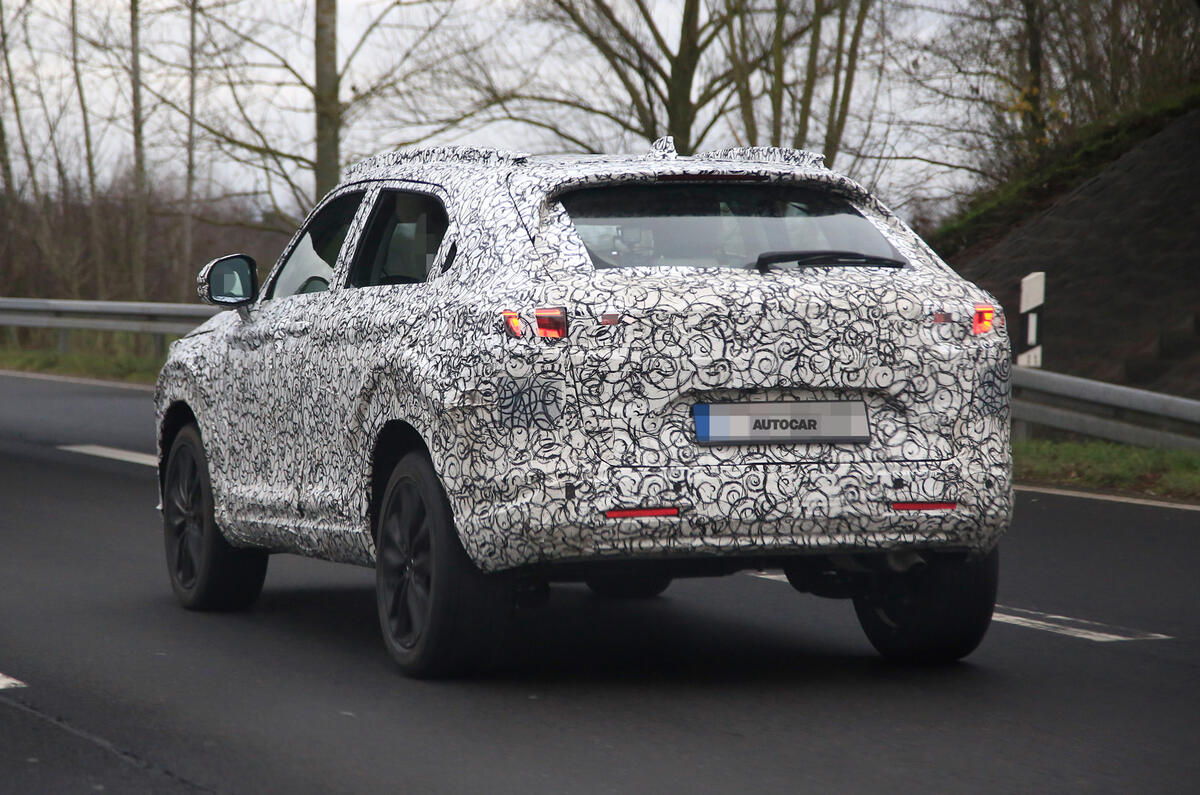 2022 Honda HR-V prototype spy shots 2022 Honda HR-V prototype spy shots
