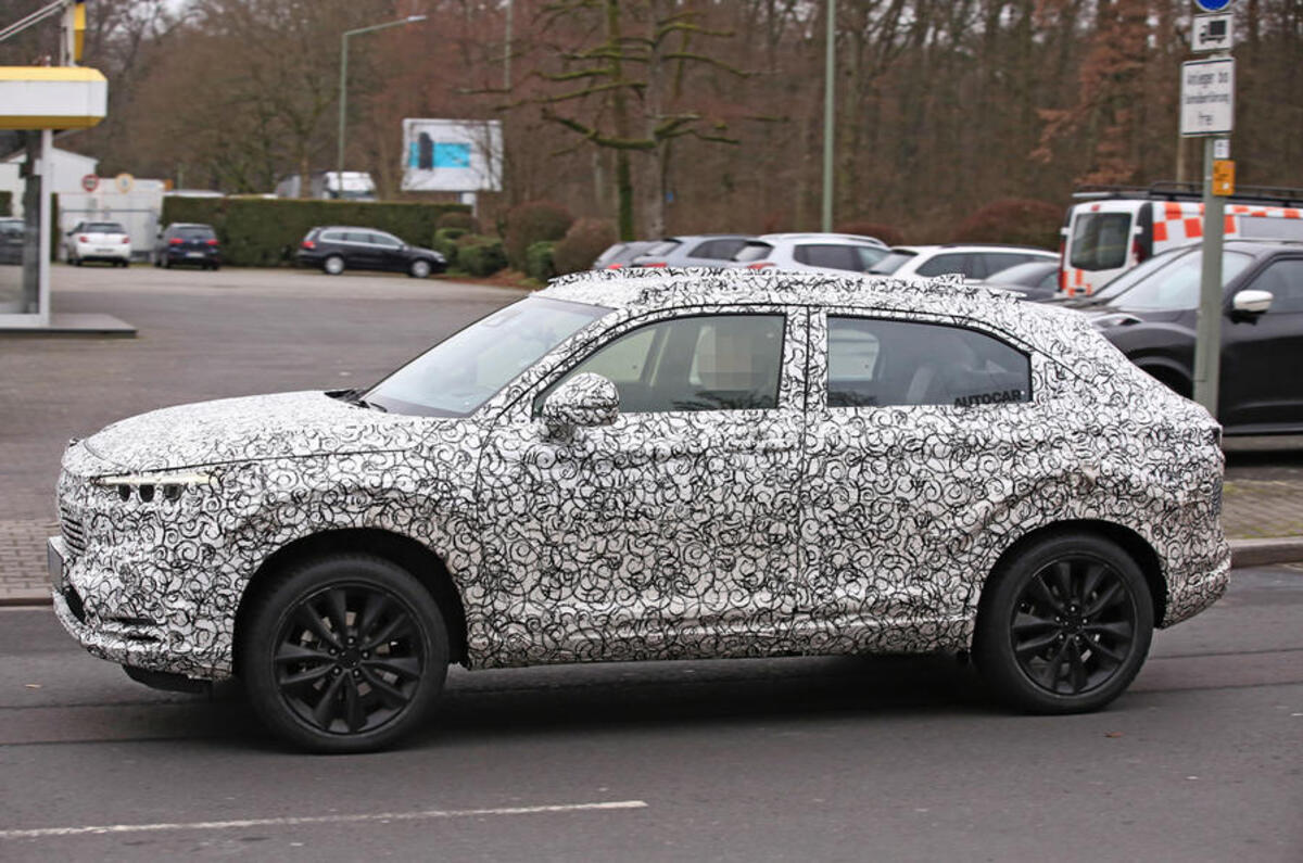 2022 Honda HR-V prototype 2022 Honda HR-V prototype