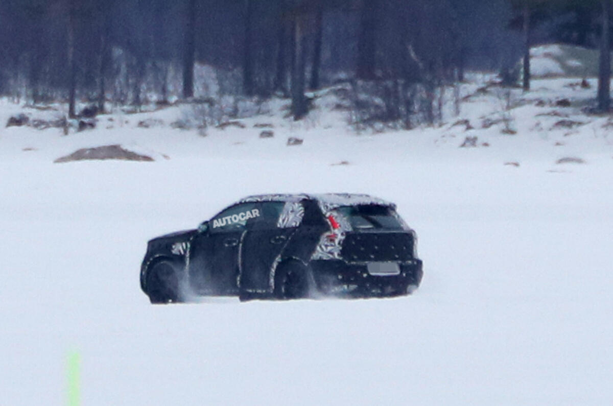 2018 Volvo XC40 – first sighting of future Audi Q3 rival