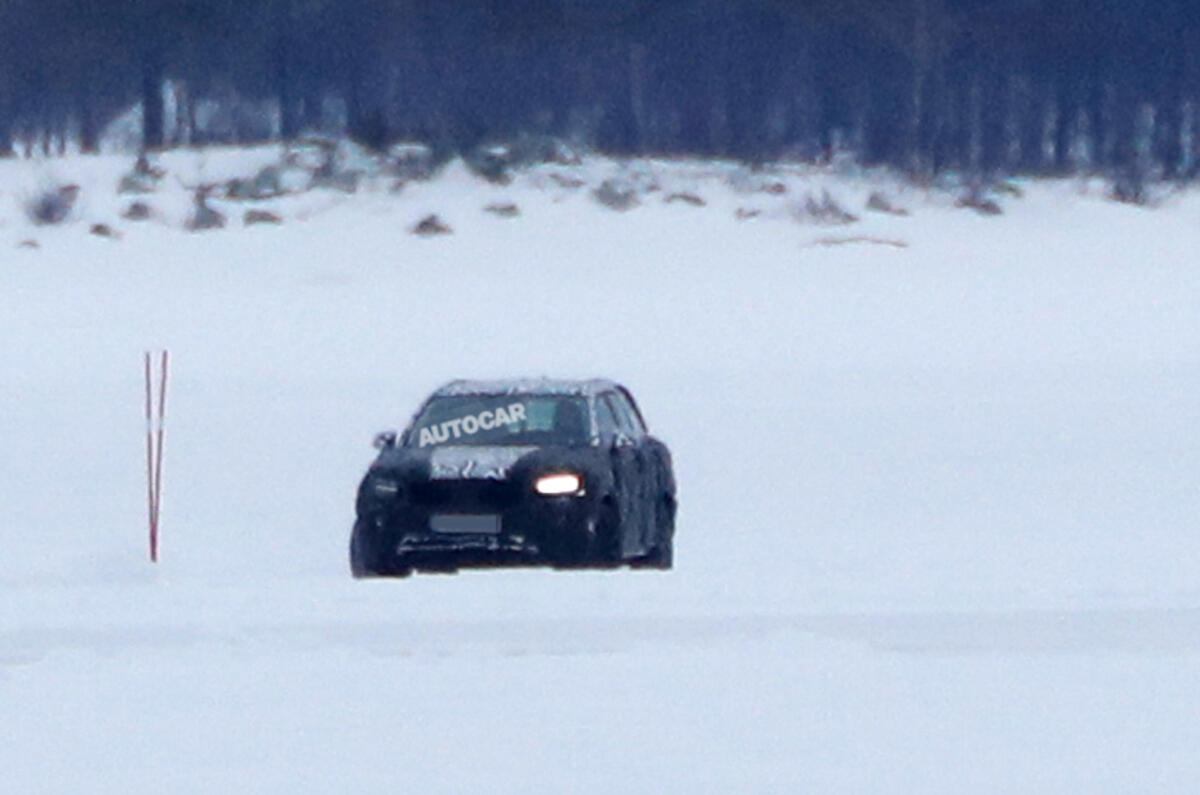 2018 Volvo XC40 – first sighting of future Audi Q3 rival