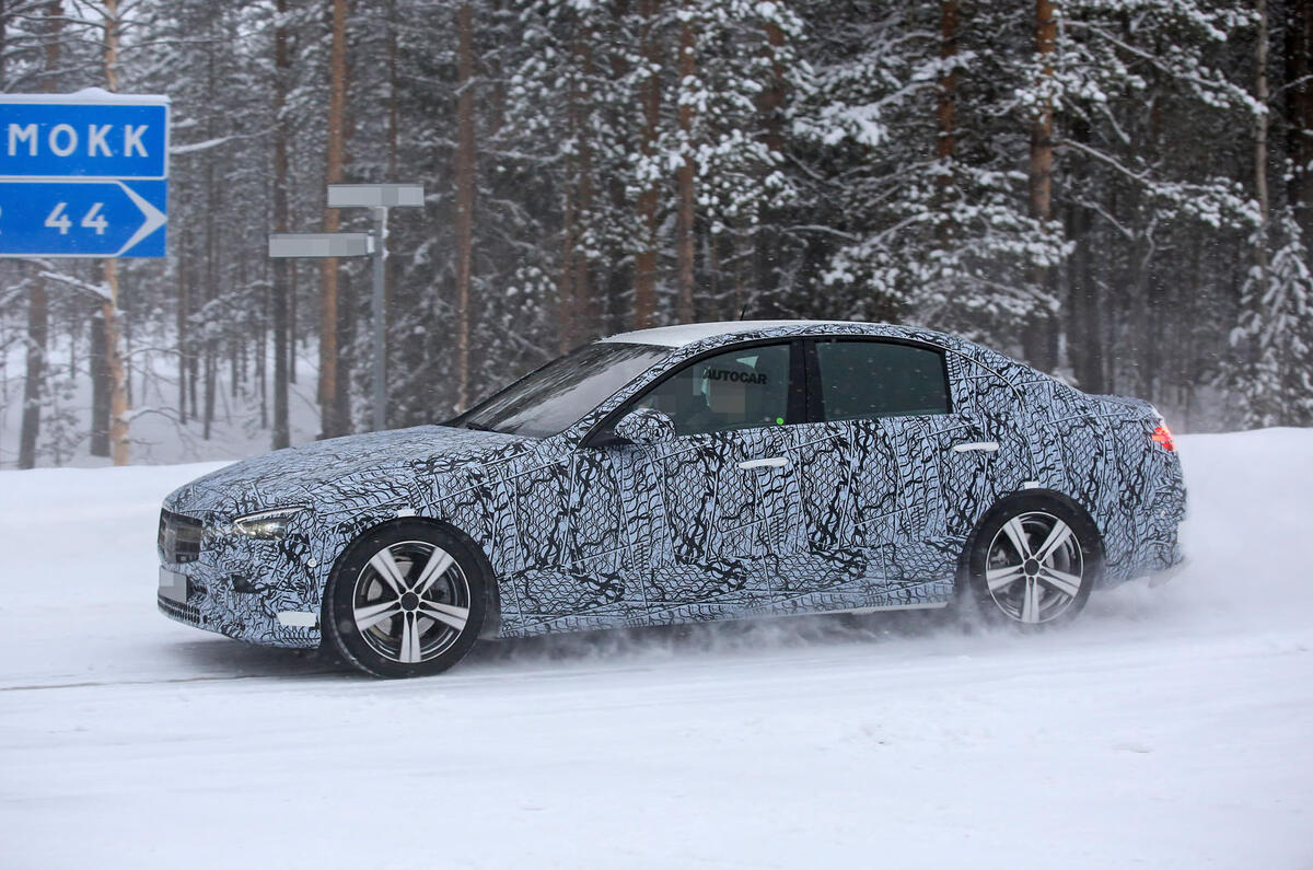 2021 Mercedes-Benz C-Class development mule 2021 Mercedes-Benz C-Class development mule