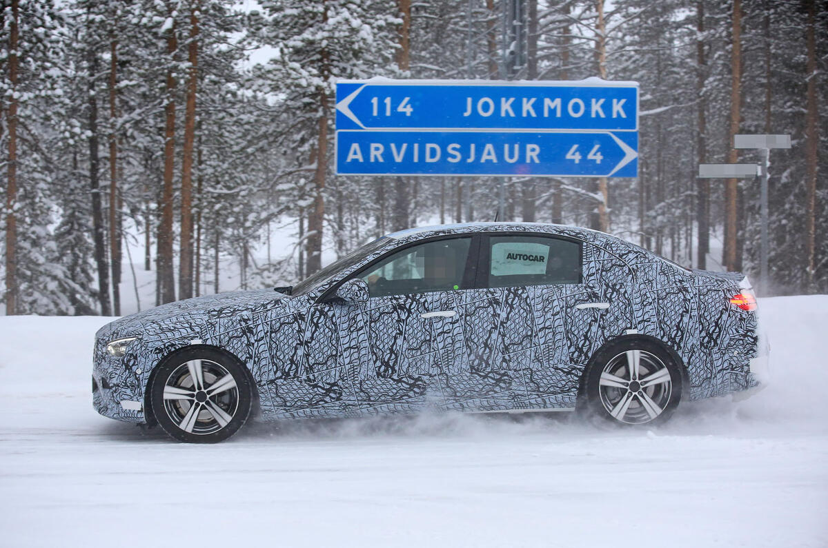 2021 Mercedes-Benz C-Class development mule 2021 Mercedes-Benz C-Class development mule