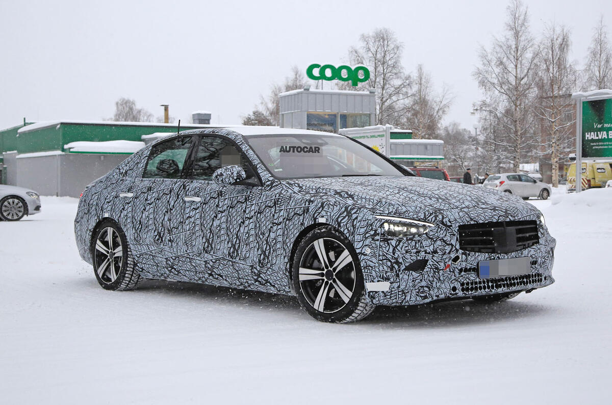 2021 Mercedes-Benz C-Class development mule 2021 Mercedes-Benz C-Class development mule