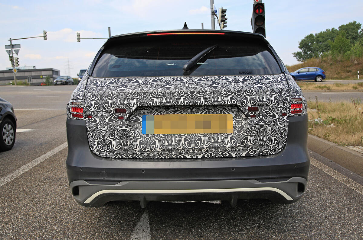 2021 Jaguar XF Sportbrake spy shots 2021 Jaguar XF Sportbrake spy shots