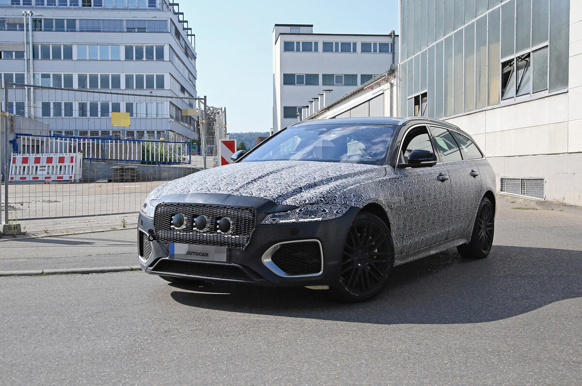2021 Jaguar XF Sportbrake spy shots 2021 Jaguar XF Sportbrake spy shots