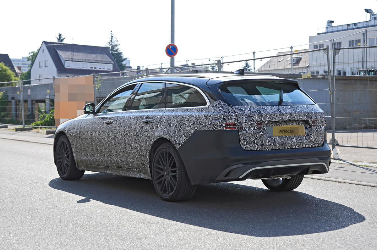 2021 Jaguar XF Sportbrake spy shots 2021 Jaguar XF Sportbrake spy shots