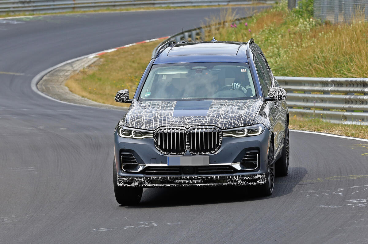 Alpina X7 spotted for the first time