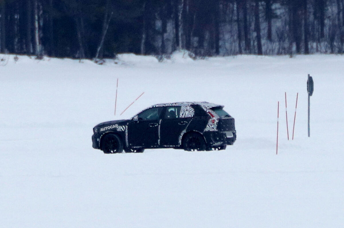 2018 Volvo XC40 – first sighting of future Audi Q3 rival