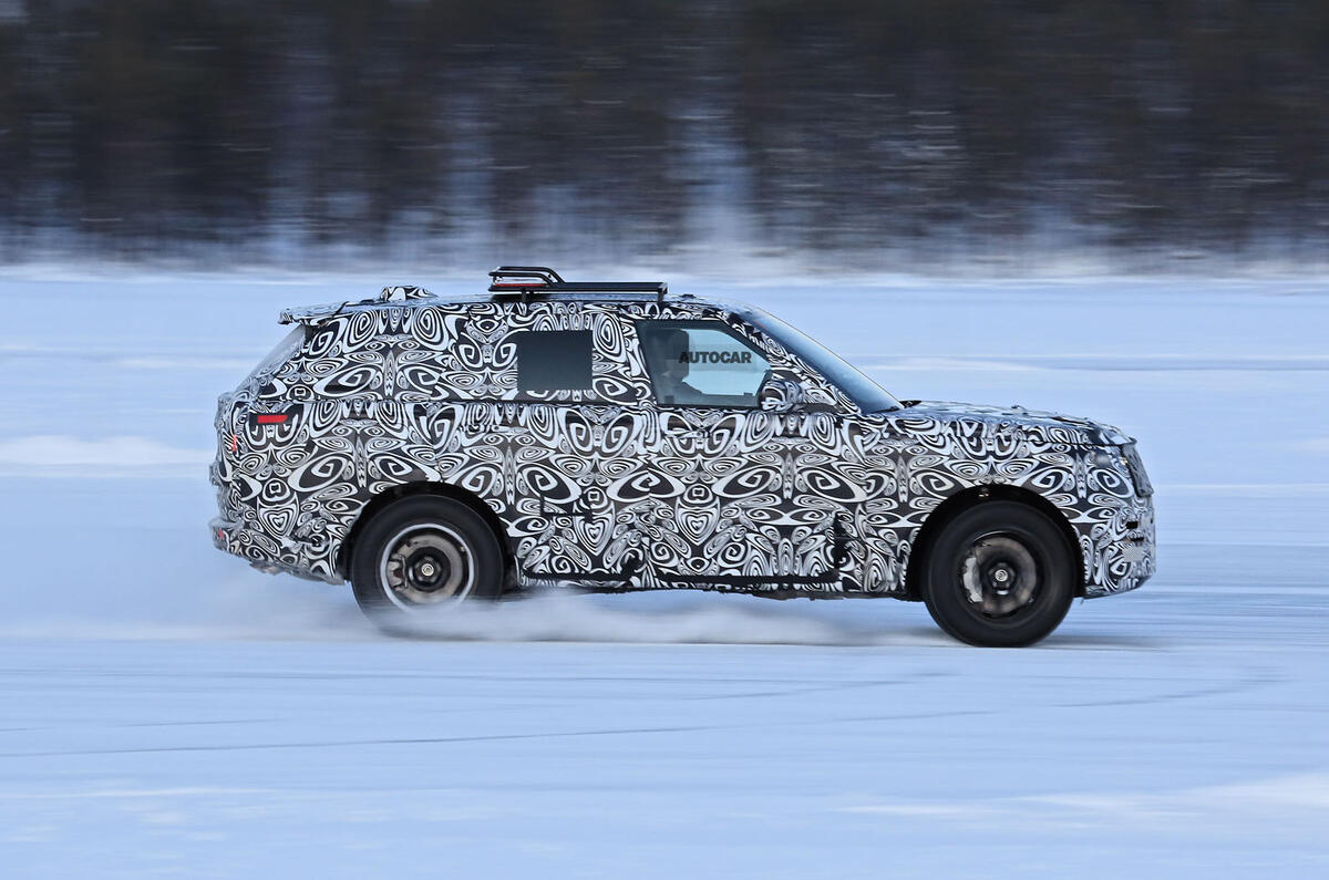 2022 Range Rover Sport drifting on a frozen lake 2022 Range Rover Sport drifting on a frozen lake