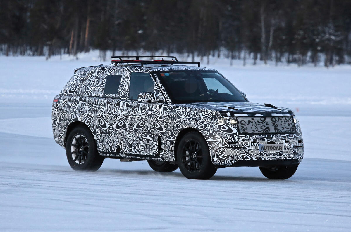 2022 Range Rover Sport drifting on a frozen lake 2022 Range Rover Sport drifting on a frozen lake