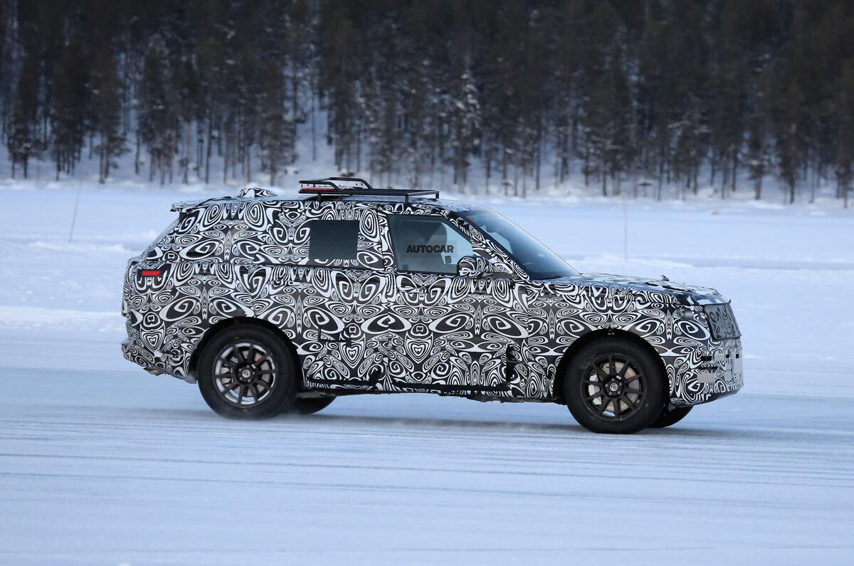 2022 Range Rover Sport drifting on a frozen lake 2022 Range Rover Sport drifting on a frozen lake