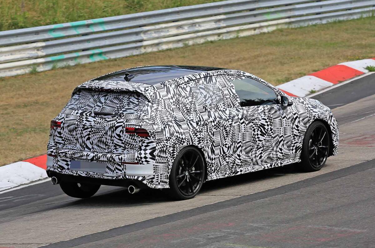 VW Golf GTI spy shot