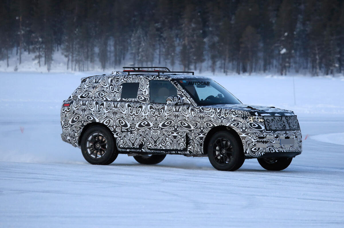 2022 Range Rover Sport drifting on a frozen lake 2022 Range Rover Sport drifting on a frozen lake