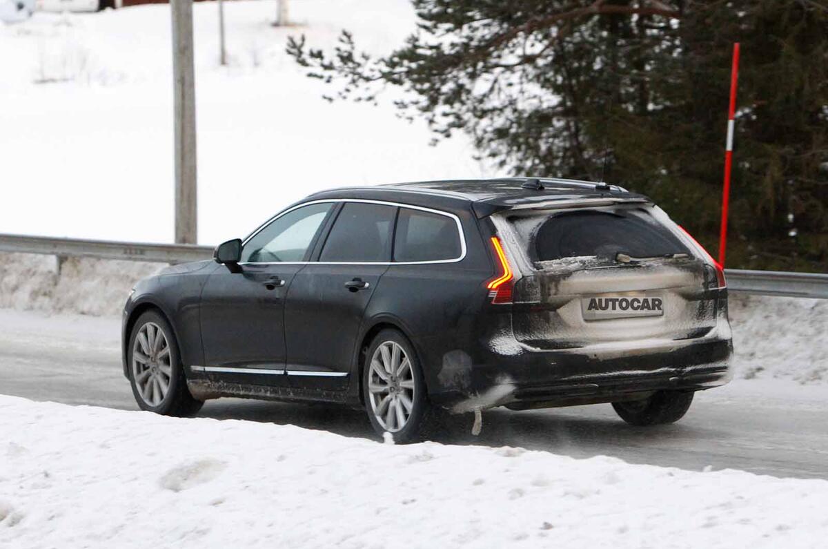 Volvo V90 facelift spyshots rear