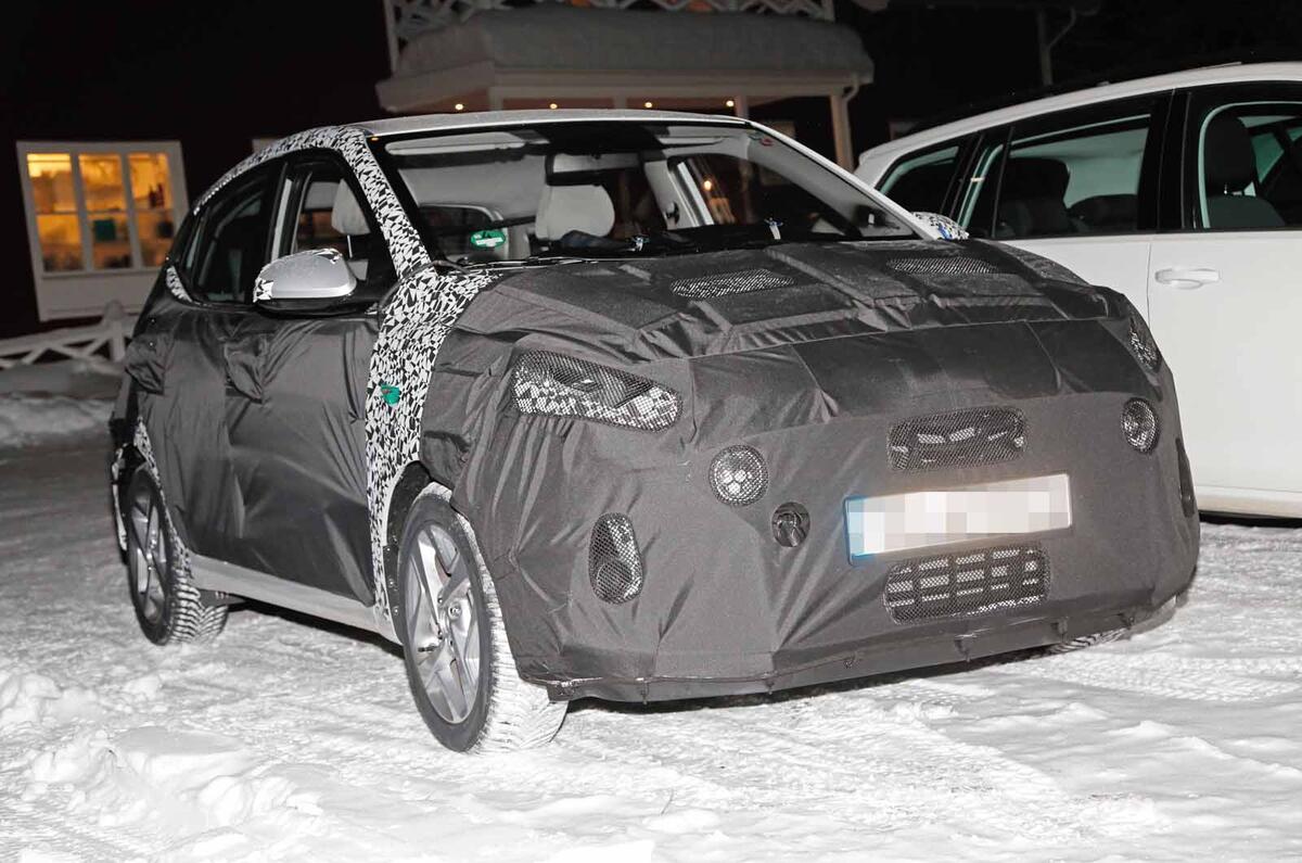 Hyundai i10 spied testing