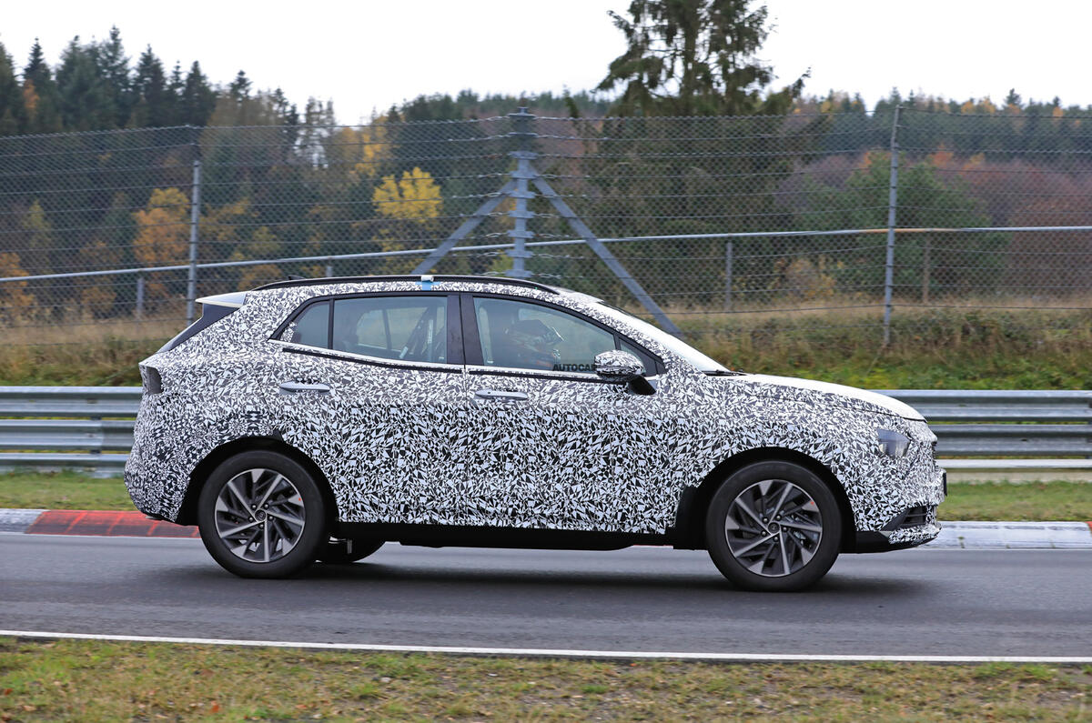 2022 Kia Sportage prototype 2022 Kia Sportage prototype