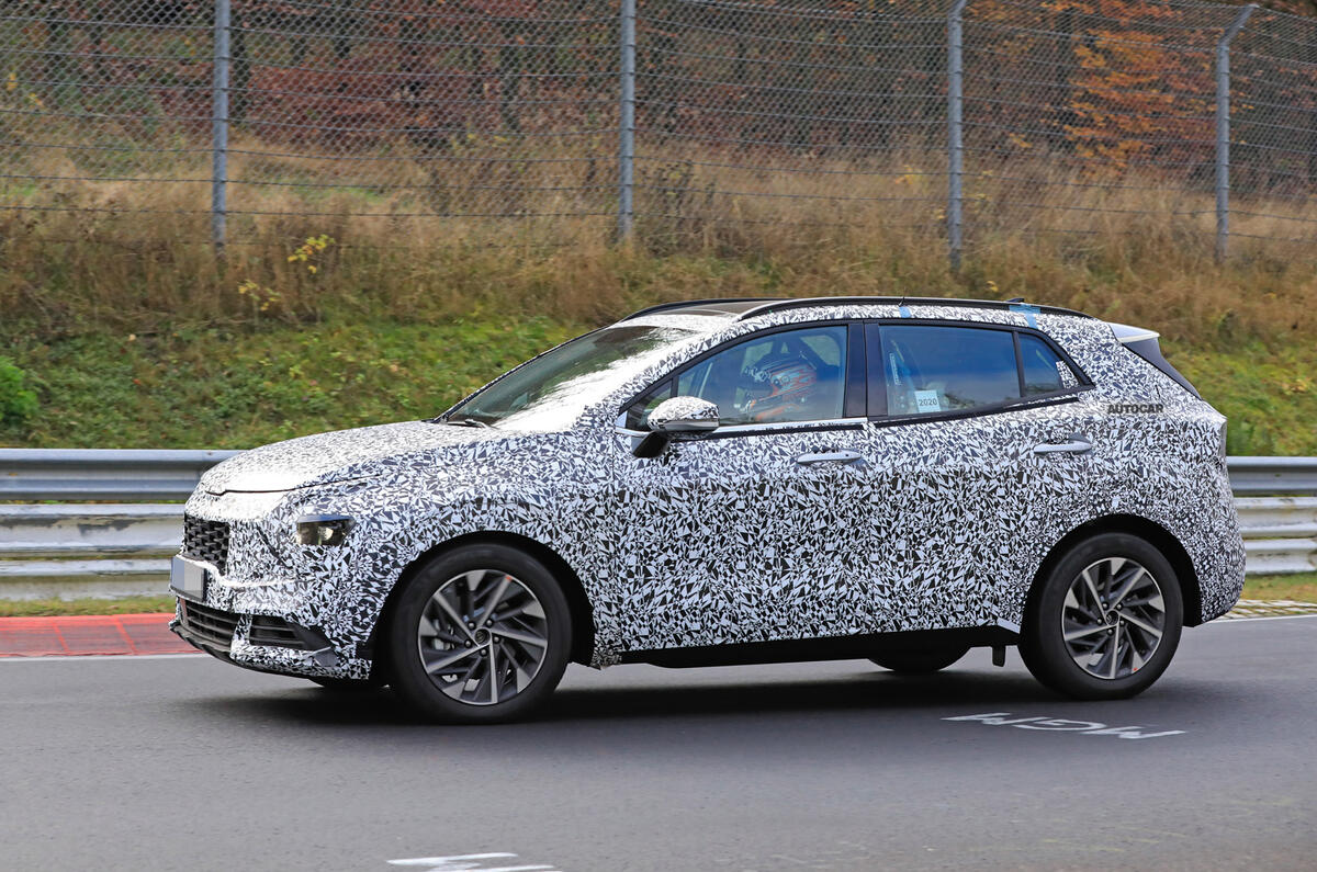 2022 Kia Sportage prototype 2022 Kia Sportage prototype