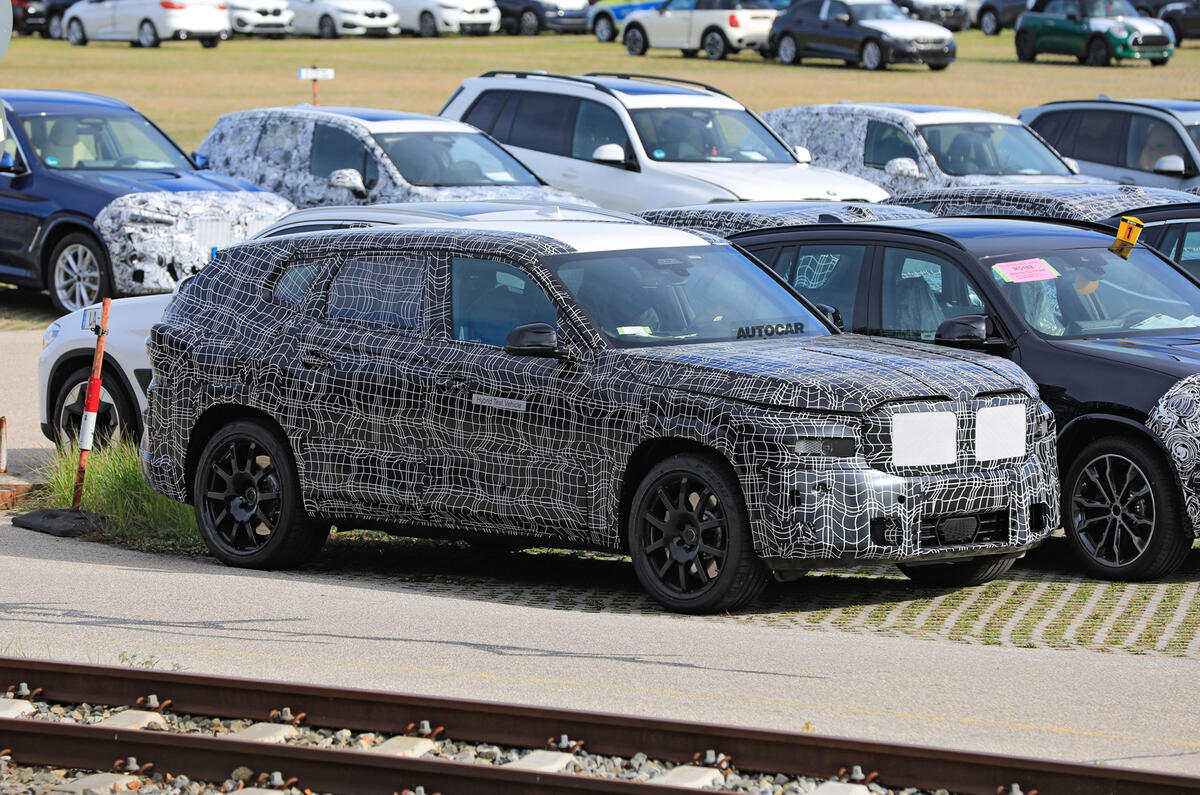 2020 BMW X8 prototype 2020 BMW X8 prototype