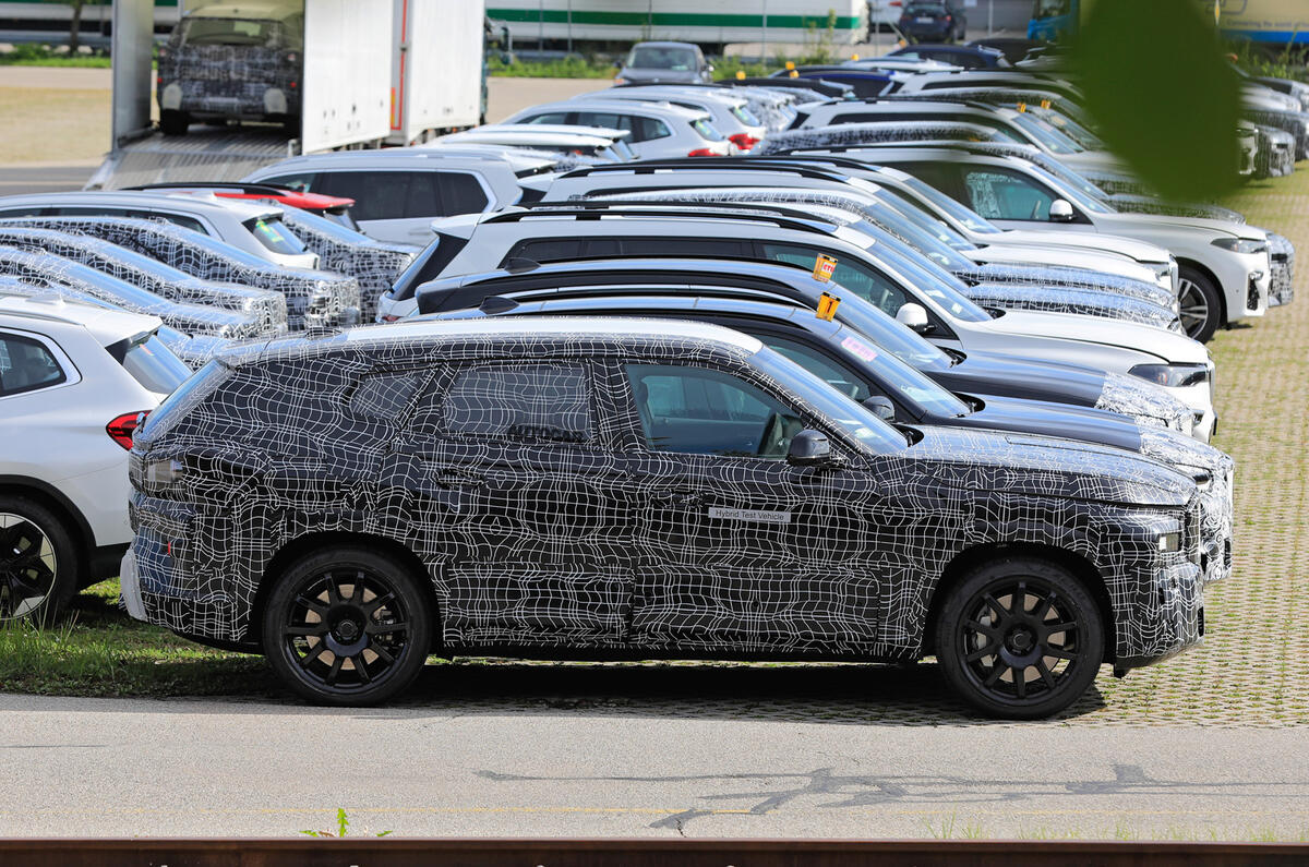 2020 BMW X8 prototype 2020 BMW X8 prototype