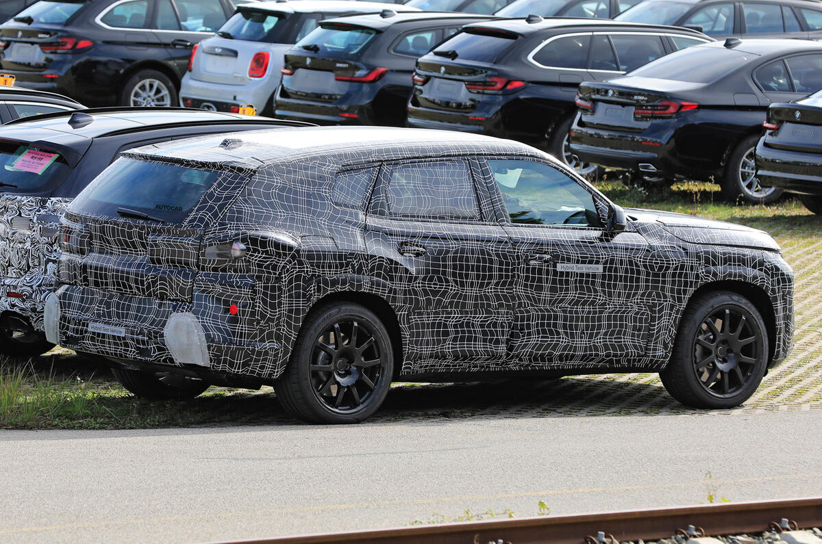 2020 BMW X8 prototype 2020 BMW X8 prototype