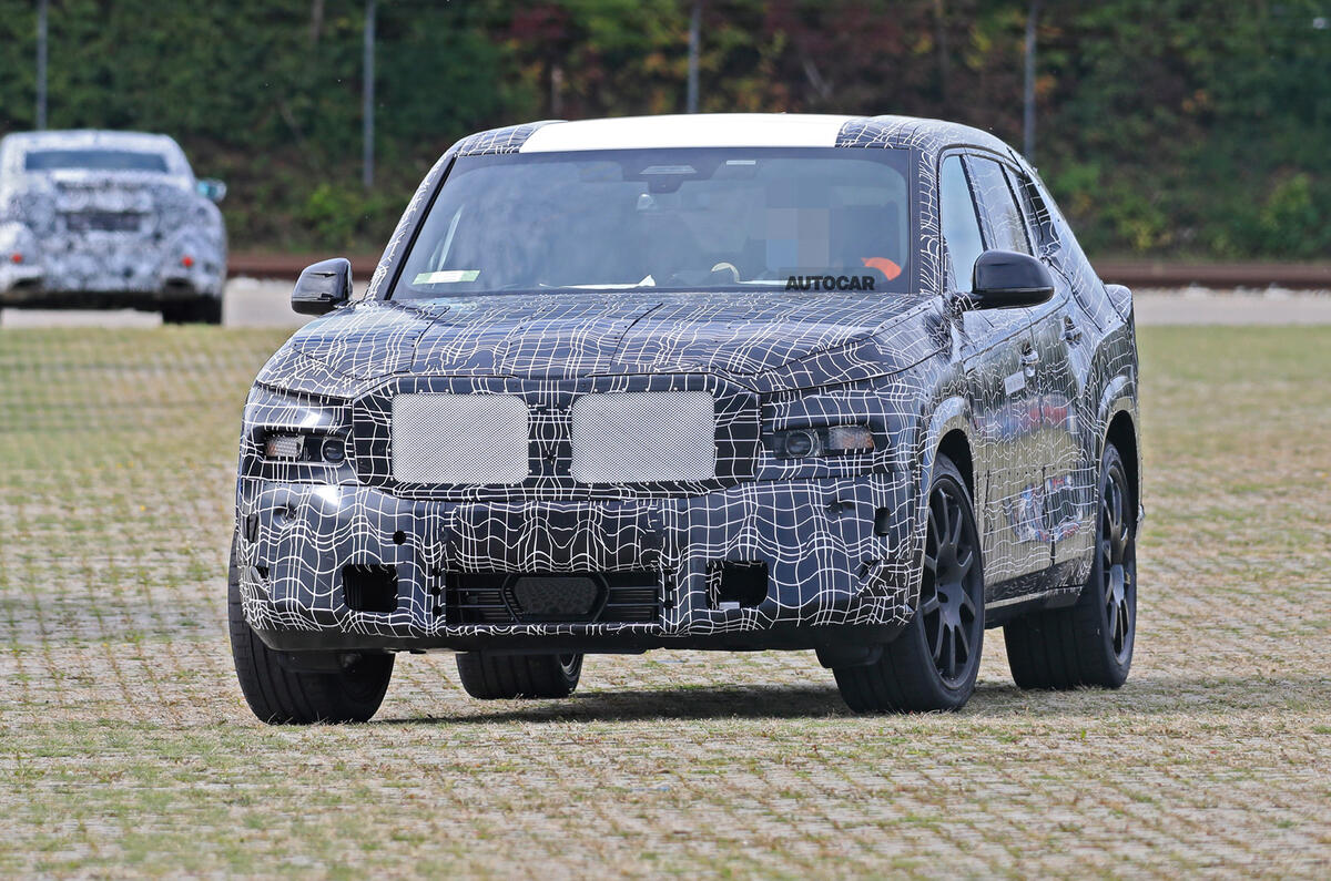 2020 BMW X8 prototype 2020 BMW X8 prototype