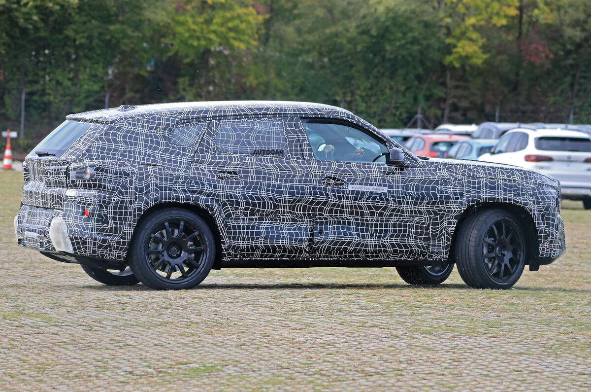 2020 BMW X8 prototype 2020 BMW X8 prototype