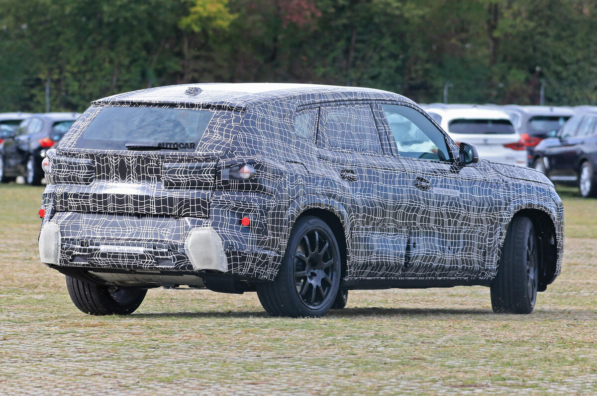 2020 BMW X8 prototype 2020 BMW X8 prototype