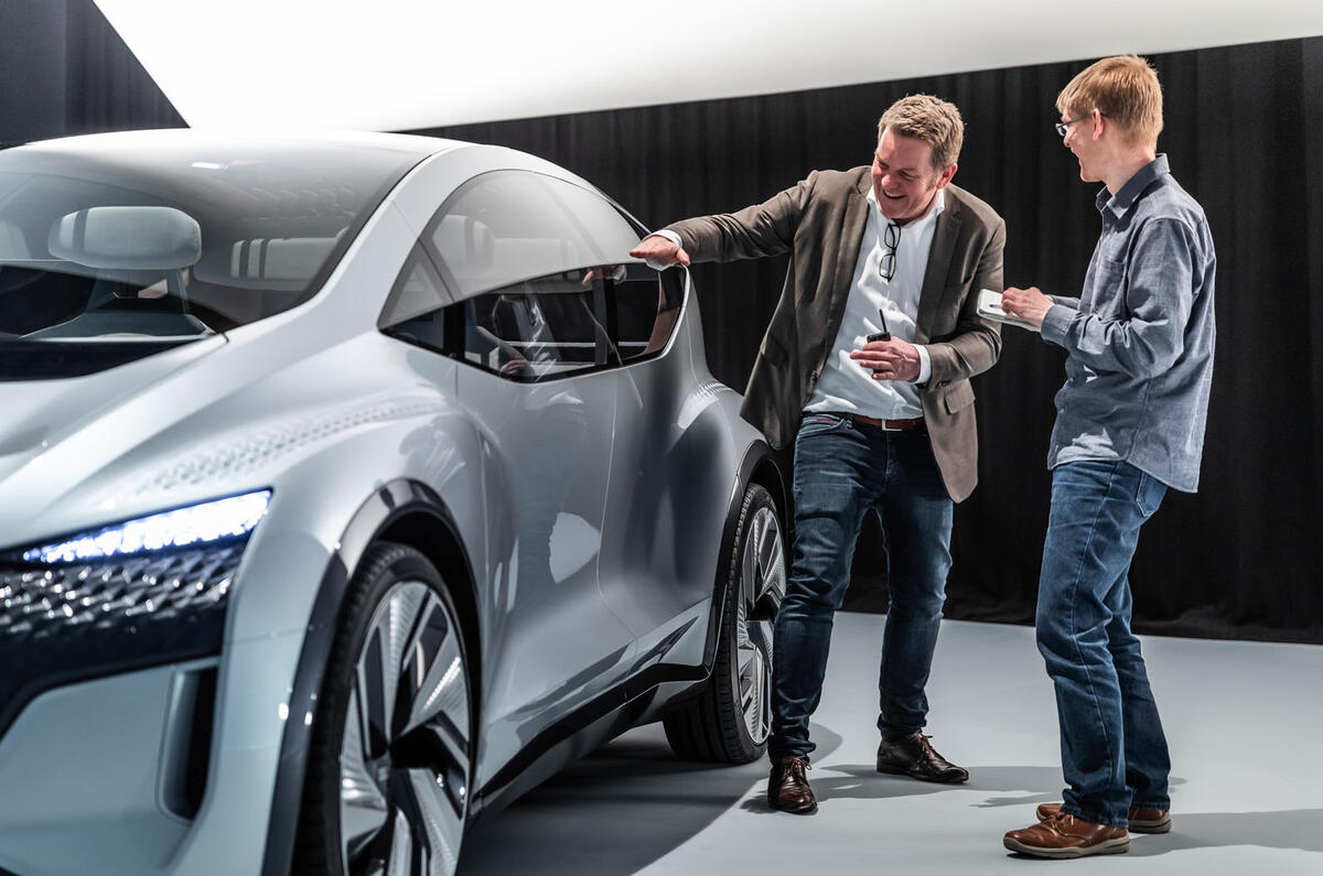 2019 Audi AI:ME concept front