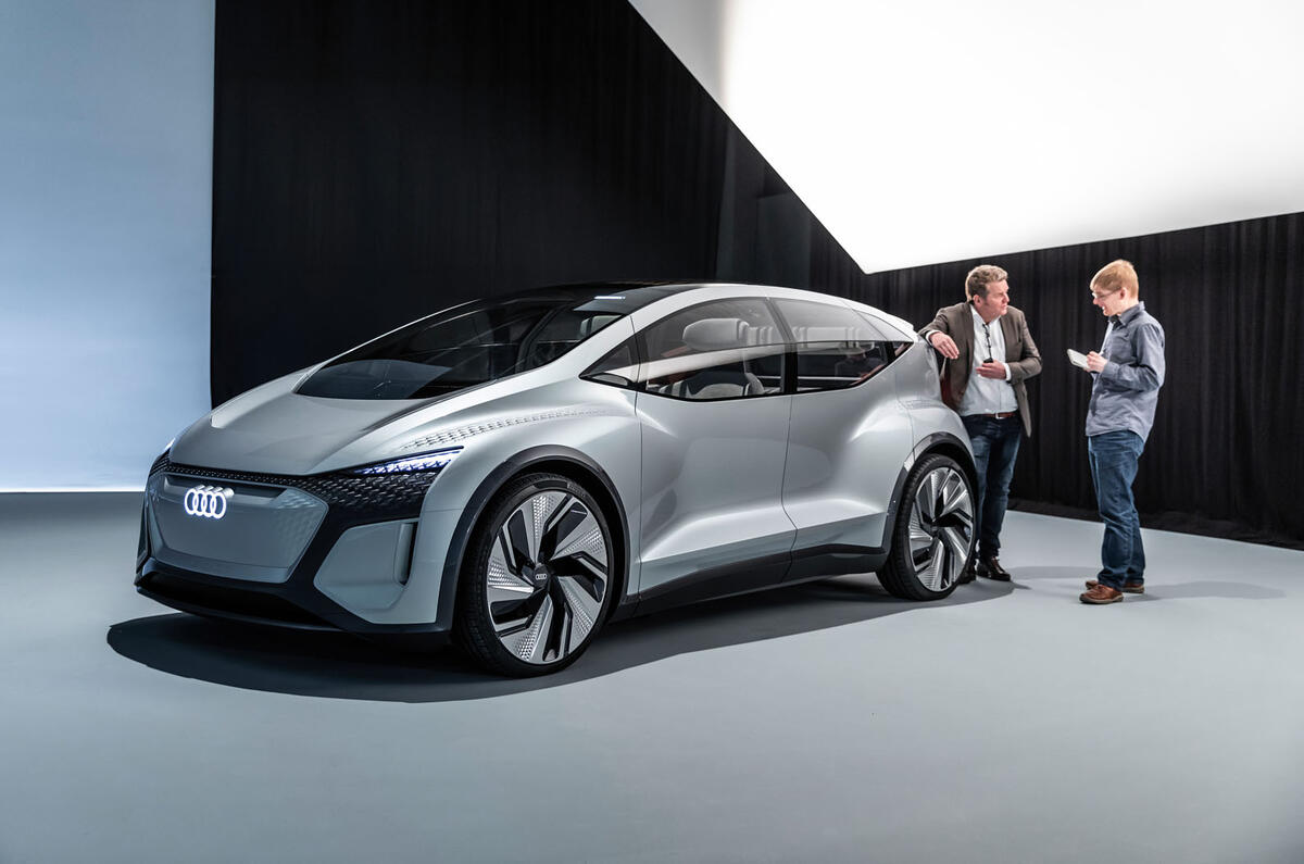 2019 Audi AI:ME concept front