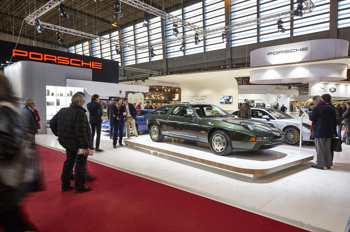 Porsche stand Porsche stand