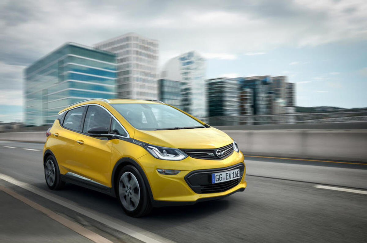 Opel Ampera-e breaks cover at Paris motor show