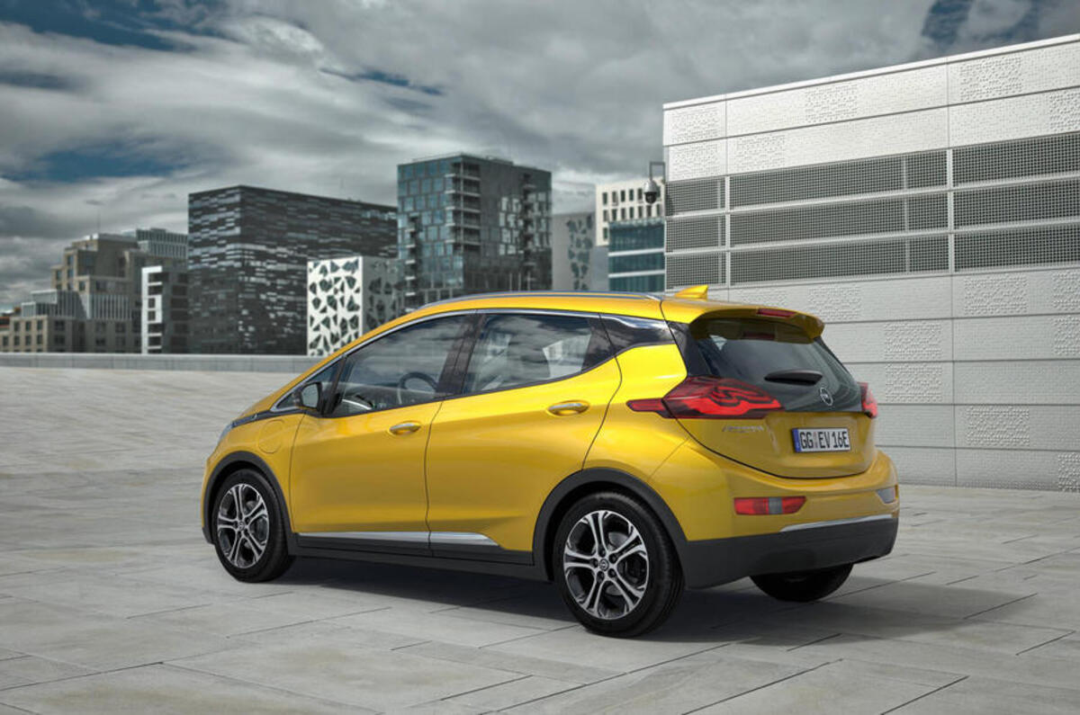 Opel Ampera-e breaks cover at Paris motor show
