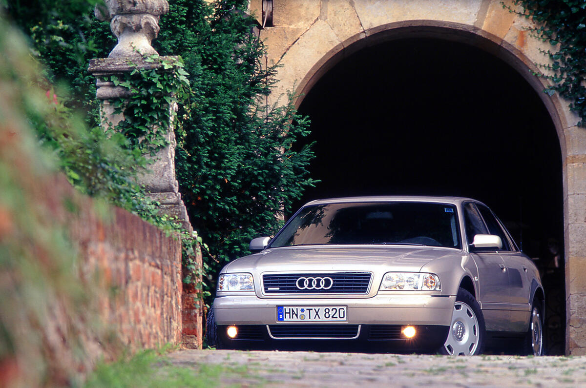 1997 Mk1 D2 4D Audi A8