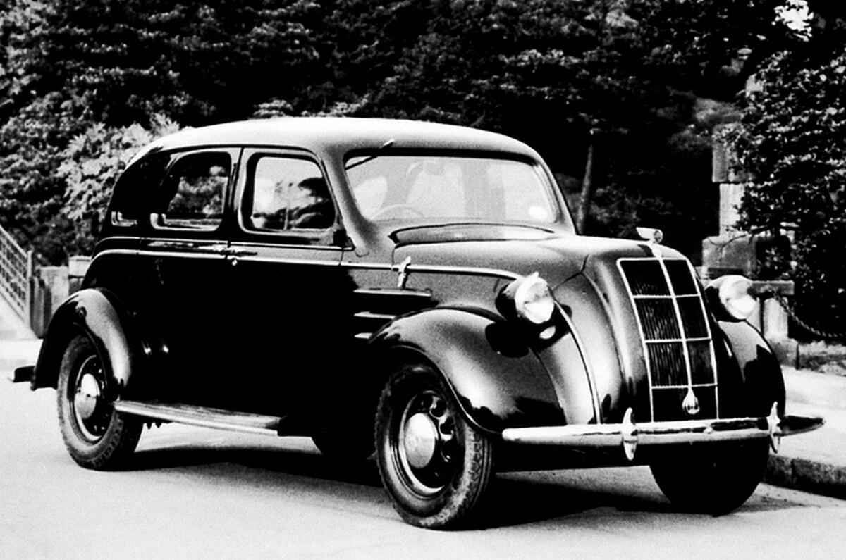 Toyota AA Toyota AA