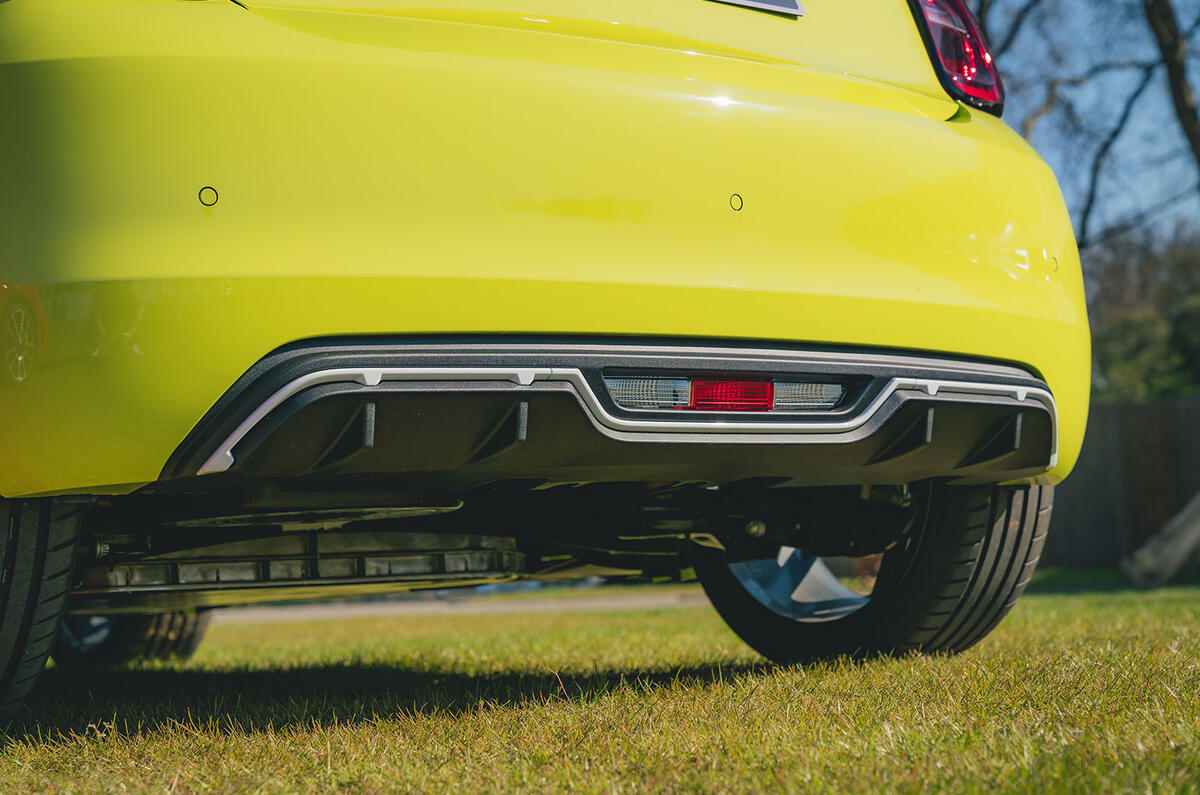 Abarth 500e rear bumper