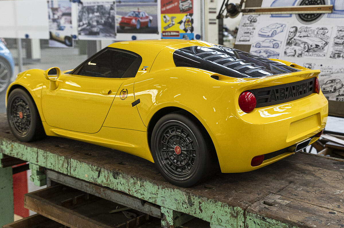 Abarth Classice 1300 OT scale model rear