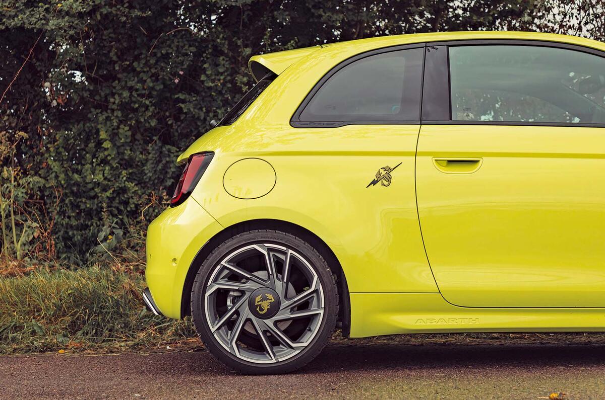 Abarth 500e rear boot Abarth 500e rear boot