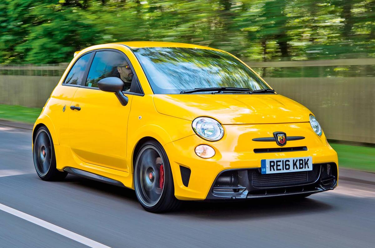 Abarth 595 front three quarter Abarth 595 front three quarter